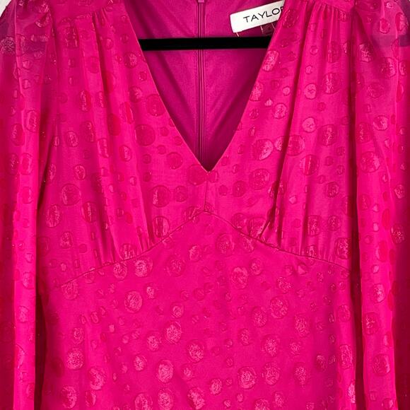 Taylor Pink Chiffon Clip-Dot Long Balloon Sleeve V-Neck Midi/Maxi Dress 6 NWT - Picture 6 of 14